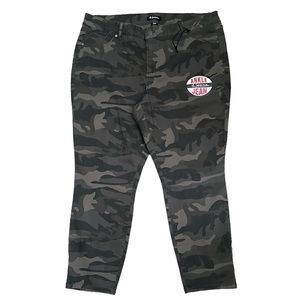 Camouflage Ankle Jeans